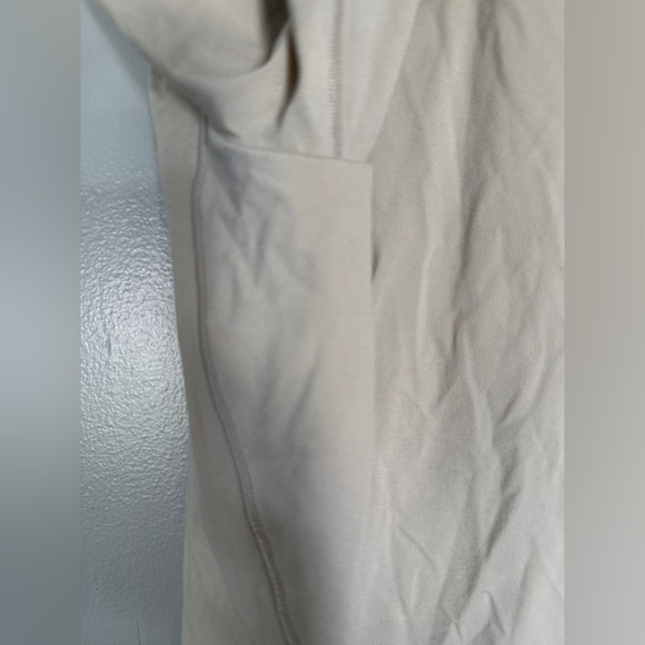 Lululemon Wundermost Short Sleeve Bodysuit - Picture 4 of 6